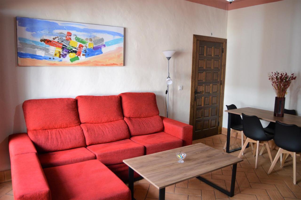 Aliseda Apartamentos Turisticos - Hostal Los Alisos מראה חיצוני תמונה